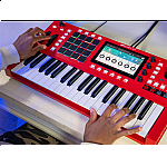 AKAI Professional - MPC KEY 37 Keyboard GrooveBox