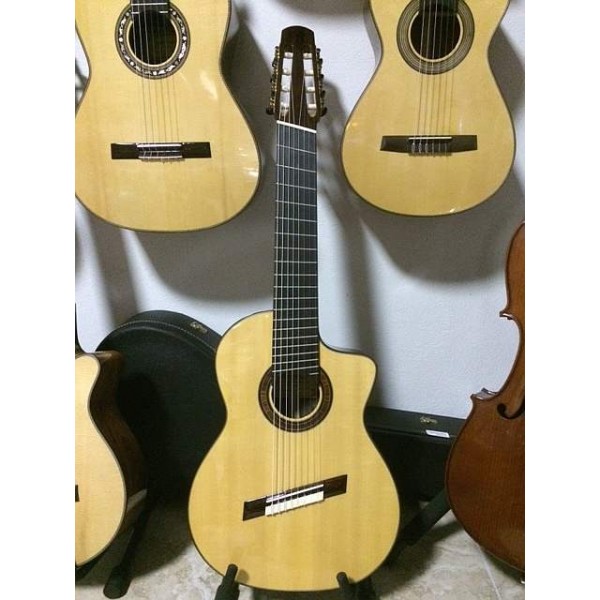 Martinez MCG-80 S CE/8  8-strunová klasická gitara so snímačom