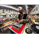 AKAI Professional - MPC Sample - NOVINKA !