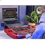 AKAI Professional - MPC KEY 37 Keyboard GrooveBox